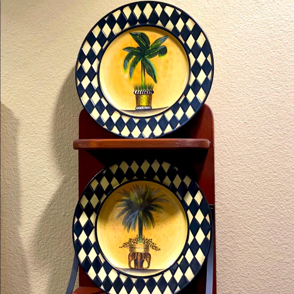 Sahara Decorative Plates (2). Shelf sold separately.